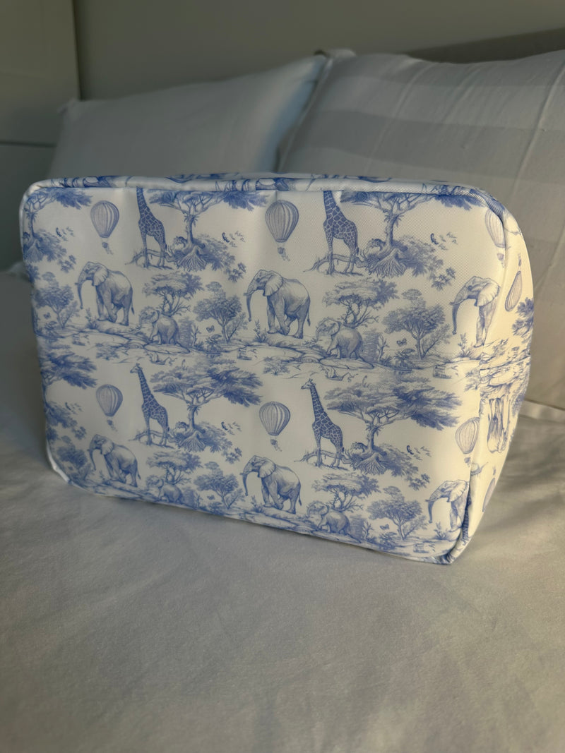 Blue Toile Chinoiserie Medium Nylon Pouch