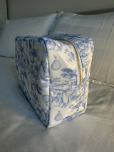 Blue Toile Chinoiserie Medium Nylon Pouch