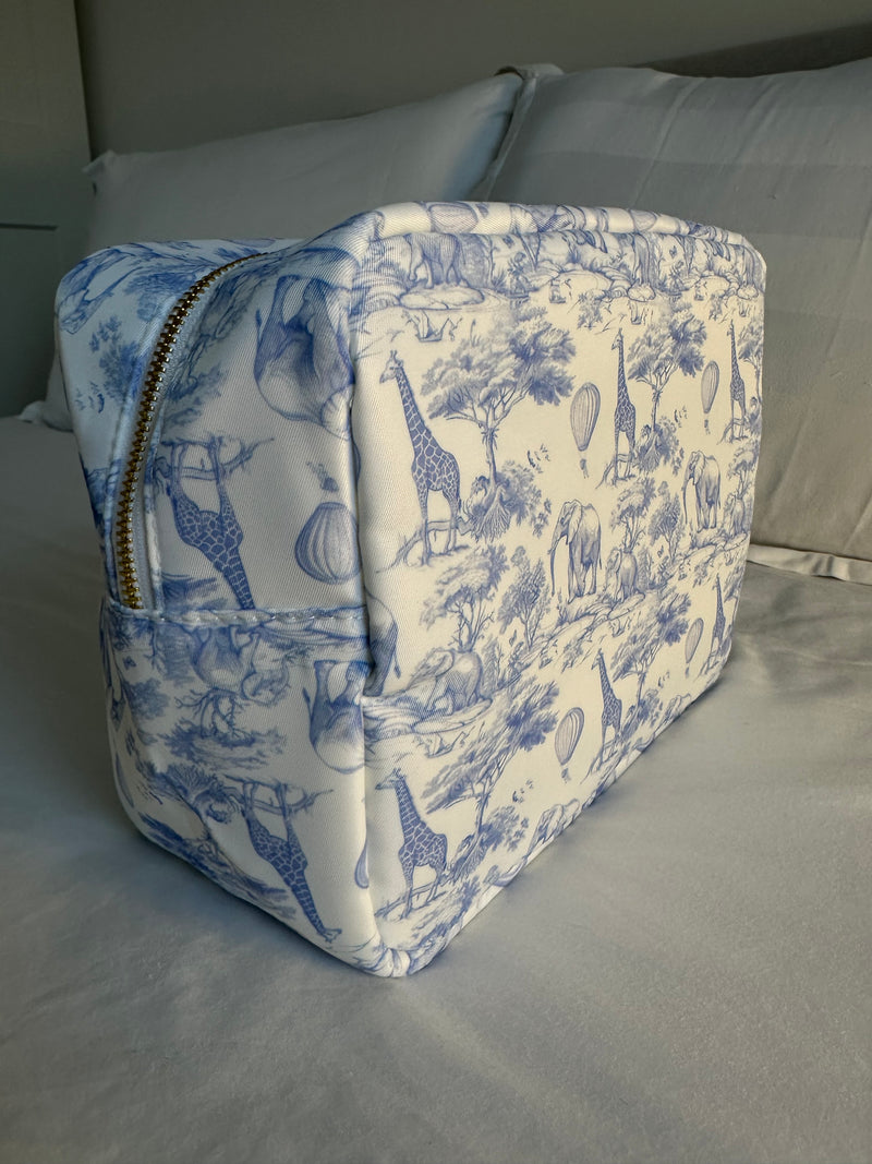 Blue Toile Chinoiserie Medium Nylon Pouch