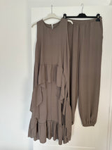 Hi Low Co-ord Set. 8-14 One size